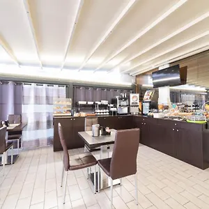 Cesirja Hotel Casavatore